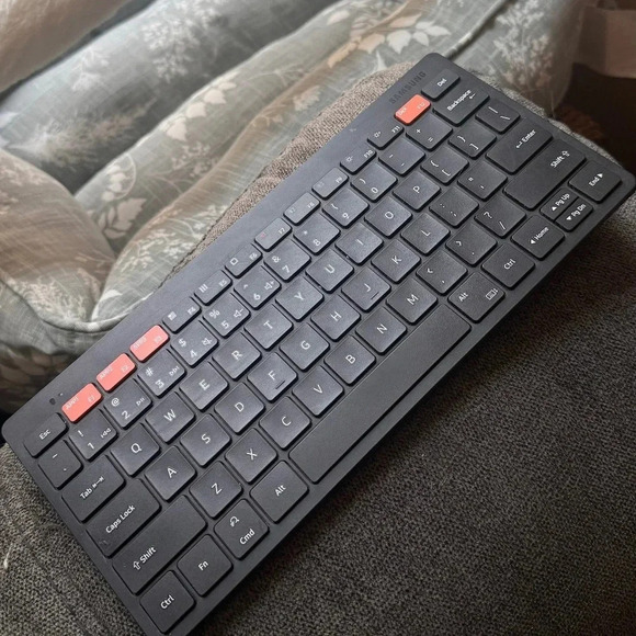 Samsung Smart Keyboard Trio 500 QWERTY Keyboard Black